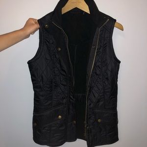 Barbour: black vest!